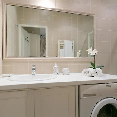 Quartier Latin 3 To Choose! *