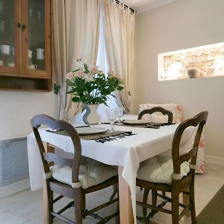 La Maison Apartment Paris